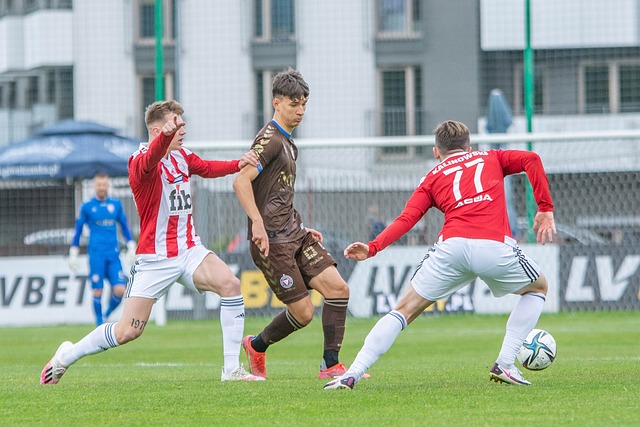 球員身價排行榜大揭曉！勞塔羅居10號球員首位，萊奧第3.